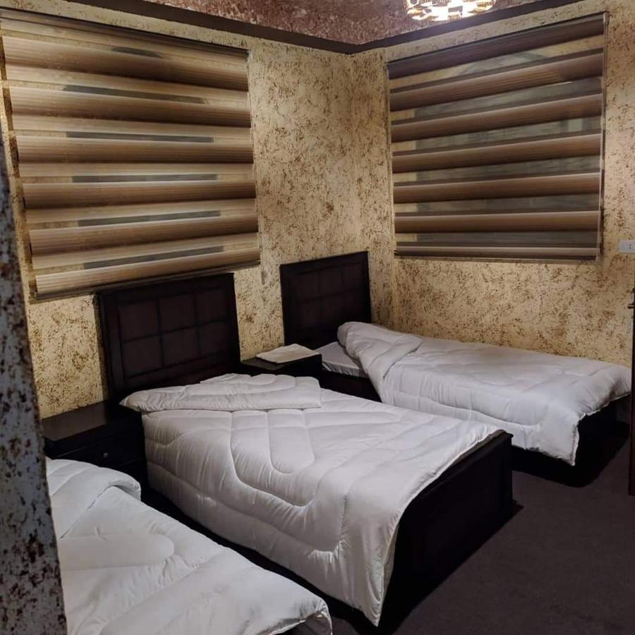 Guest House Attallah Wadi Musa Bagian luar foto