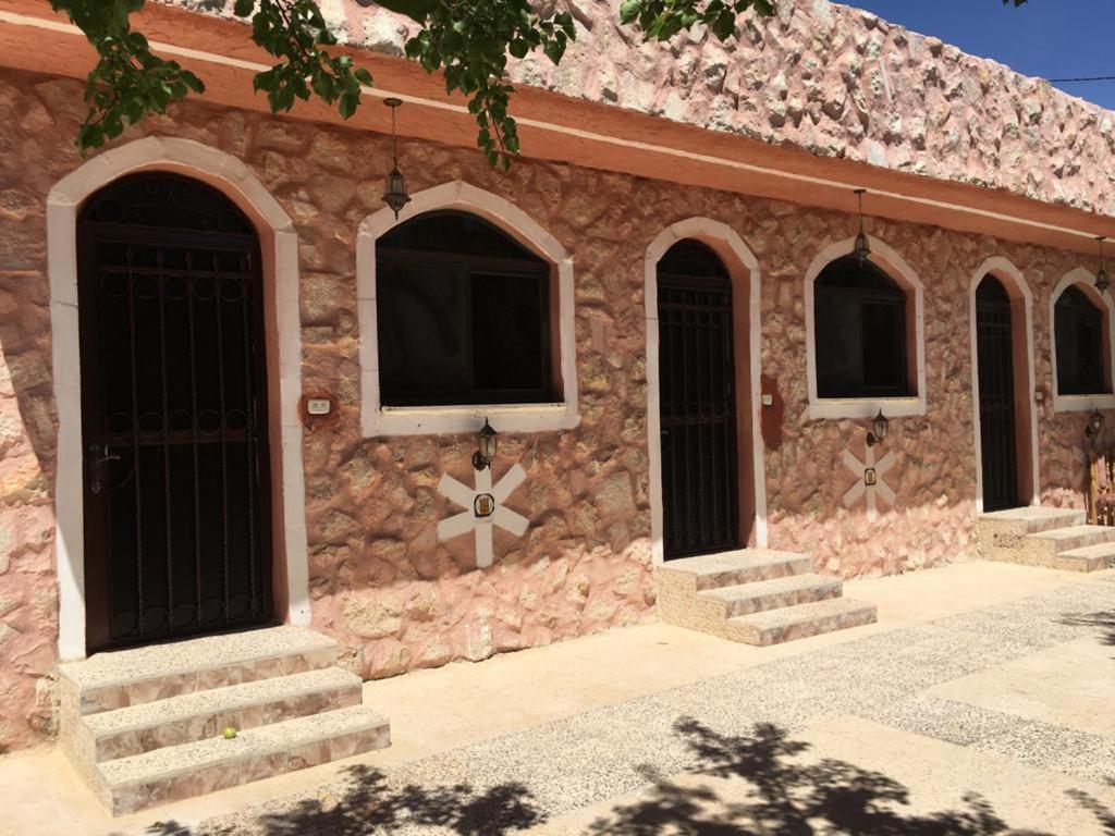 Guest House Attallah Wadi Musa Bagian luar foto