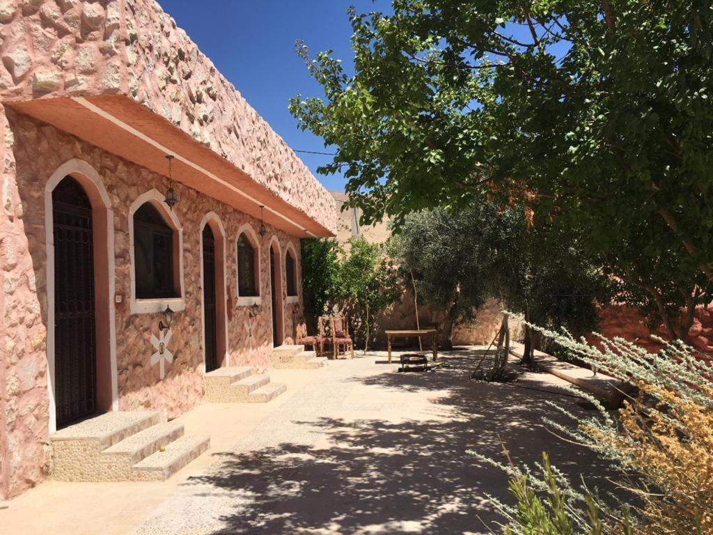 Guest House Attallah Wadi Musa Bagian luar foto